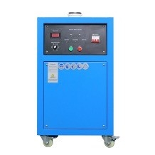 attrezzatura 380V del forno di fusione dell'oro di induzione di capacità 4-6Kg trifase